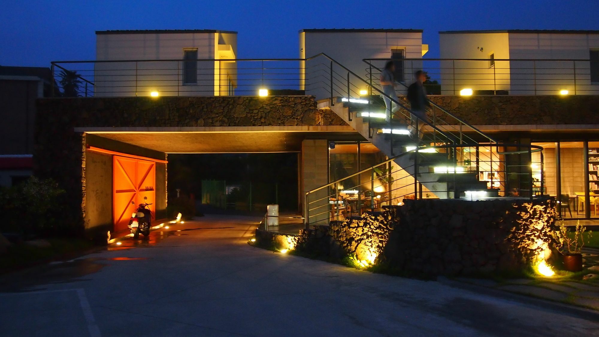 Eridu Cafe N Beds Hotel Seogwipo Bagian luar foto